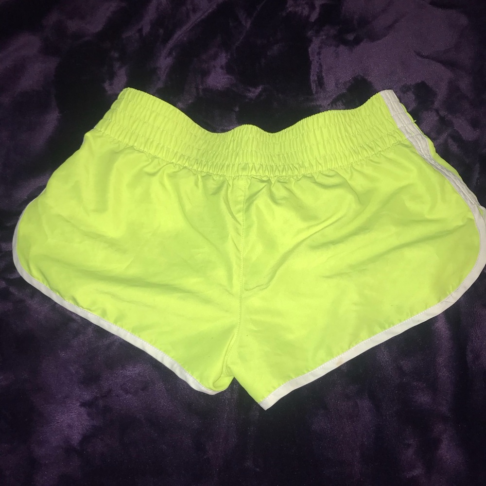 Running shorts - Picture 2 of 2